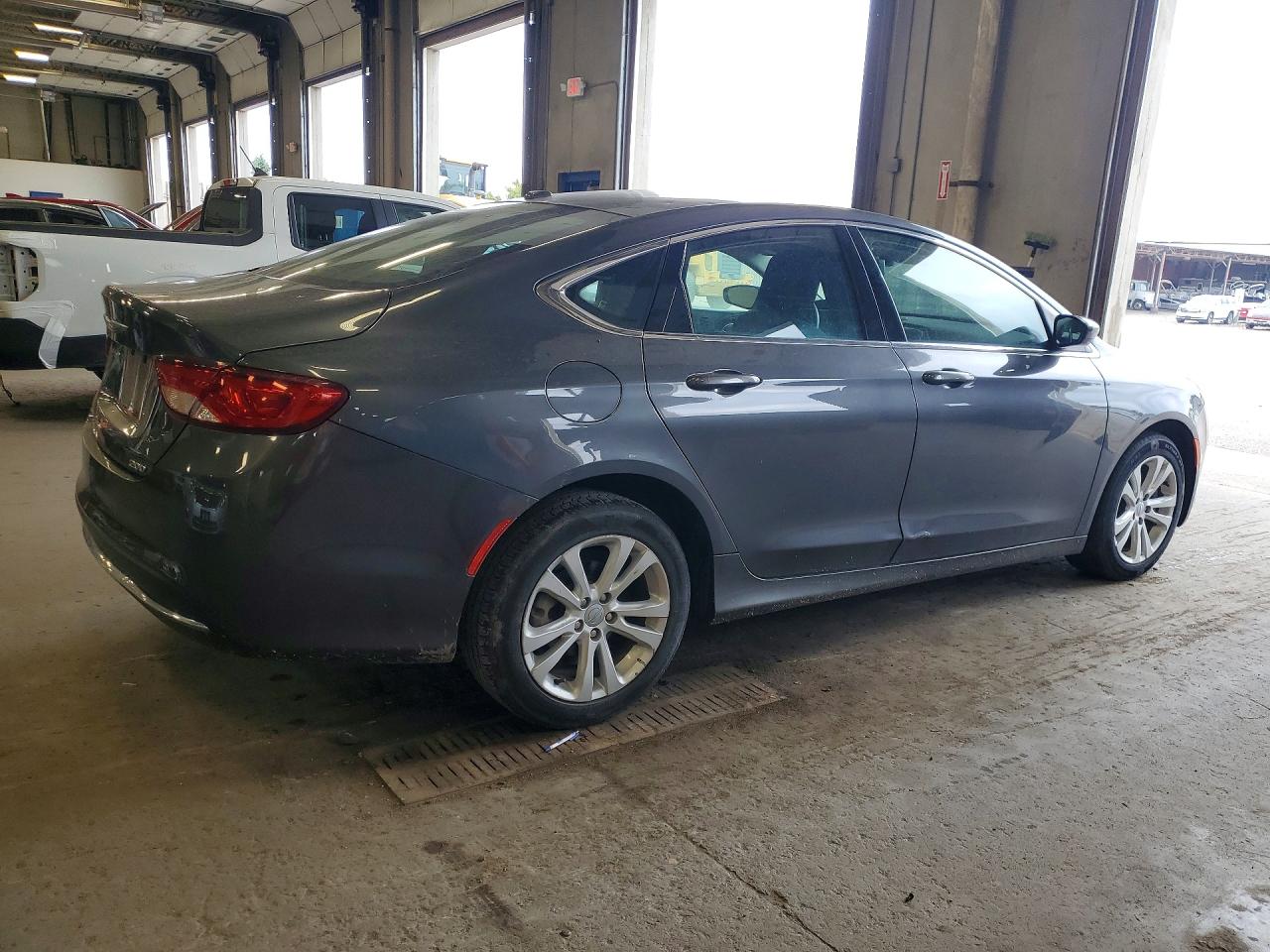 2016 CHRYSLER 200 LIMITED — снимка 3