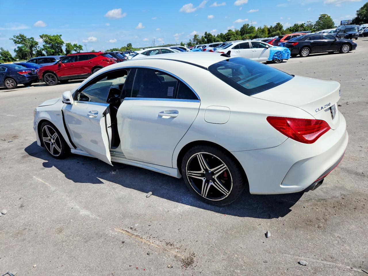 2016 MERCEDES-BENZ CLA 250 — снимка 2