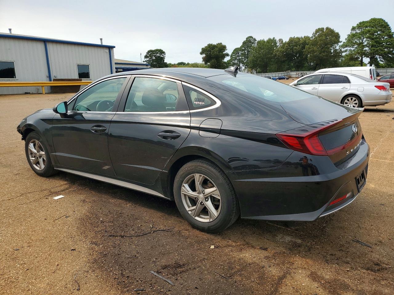 2021 HYUNDAI SONATA SE — снимка 2