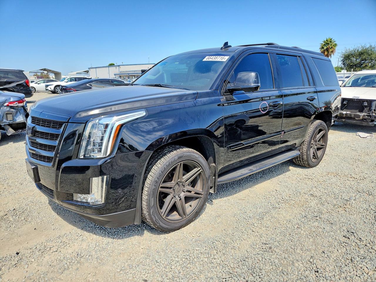 2017 CADILLAC ESCALADE LUXURY