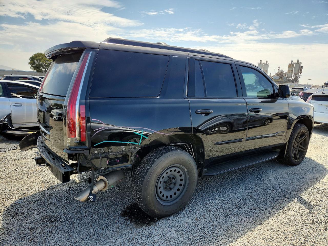 2017 CADILLAC ESCALADE LUXURY — снимка 3