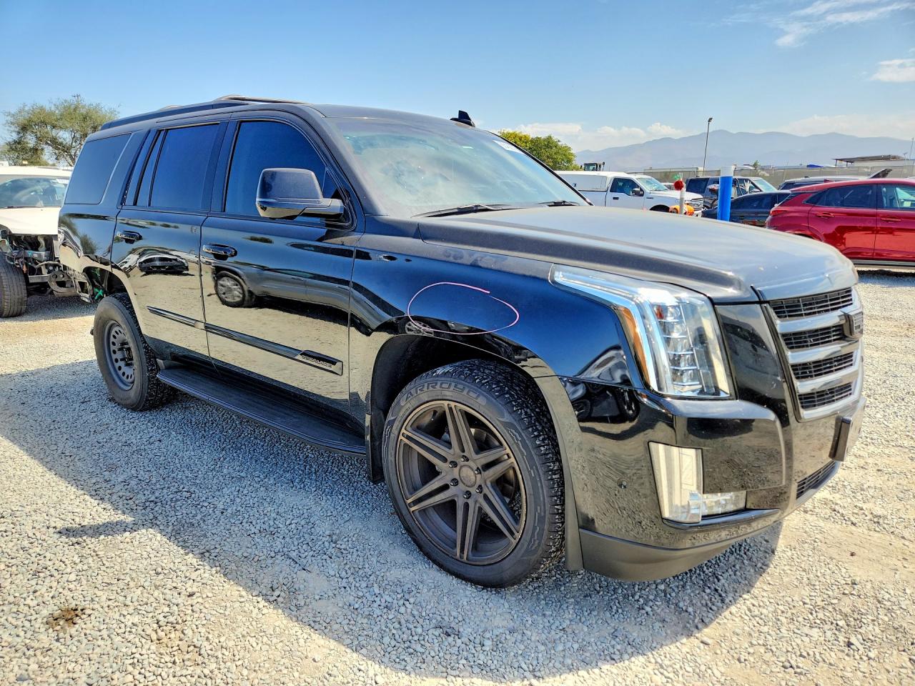 2017 CADILLAC ESCALADE LUXURY — снимка 4