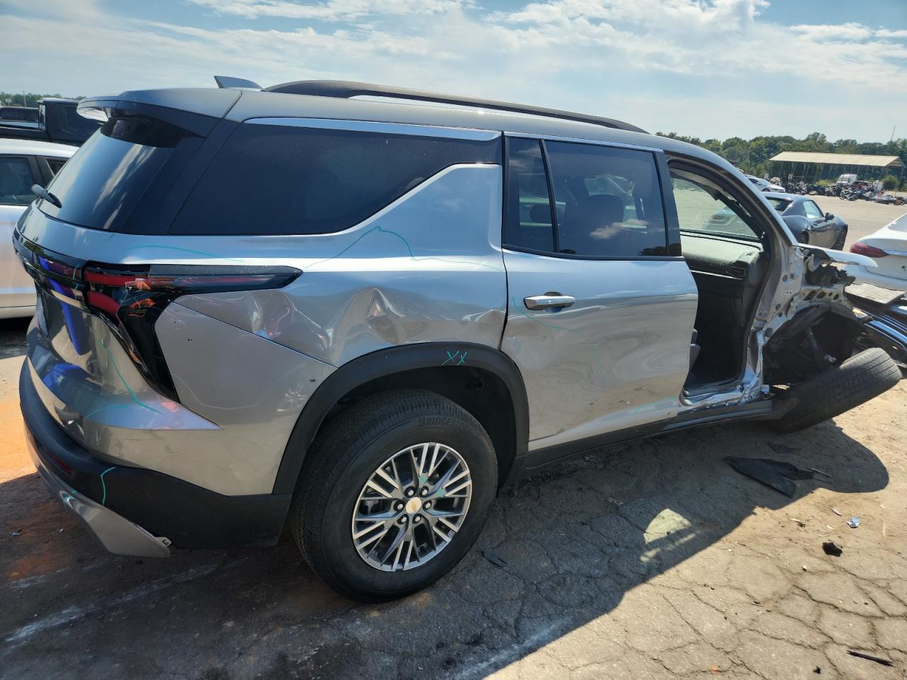 2025 CHEVROLET TRAVERSE LT — снимка 3