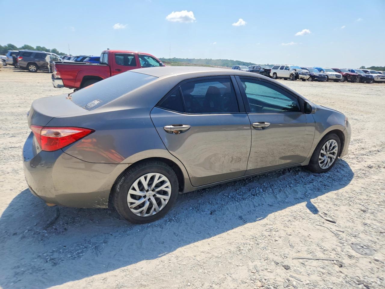 2017 TOYOTA COROLLA LE — снимка 3