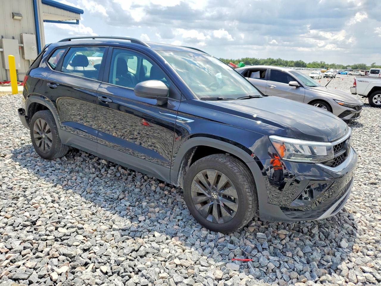 2024 VOLKSWAGEN TAOS S — снимка 4