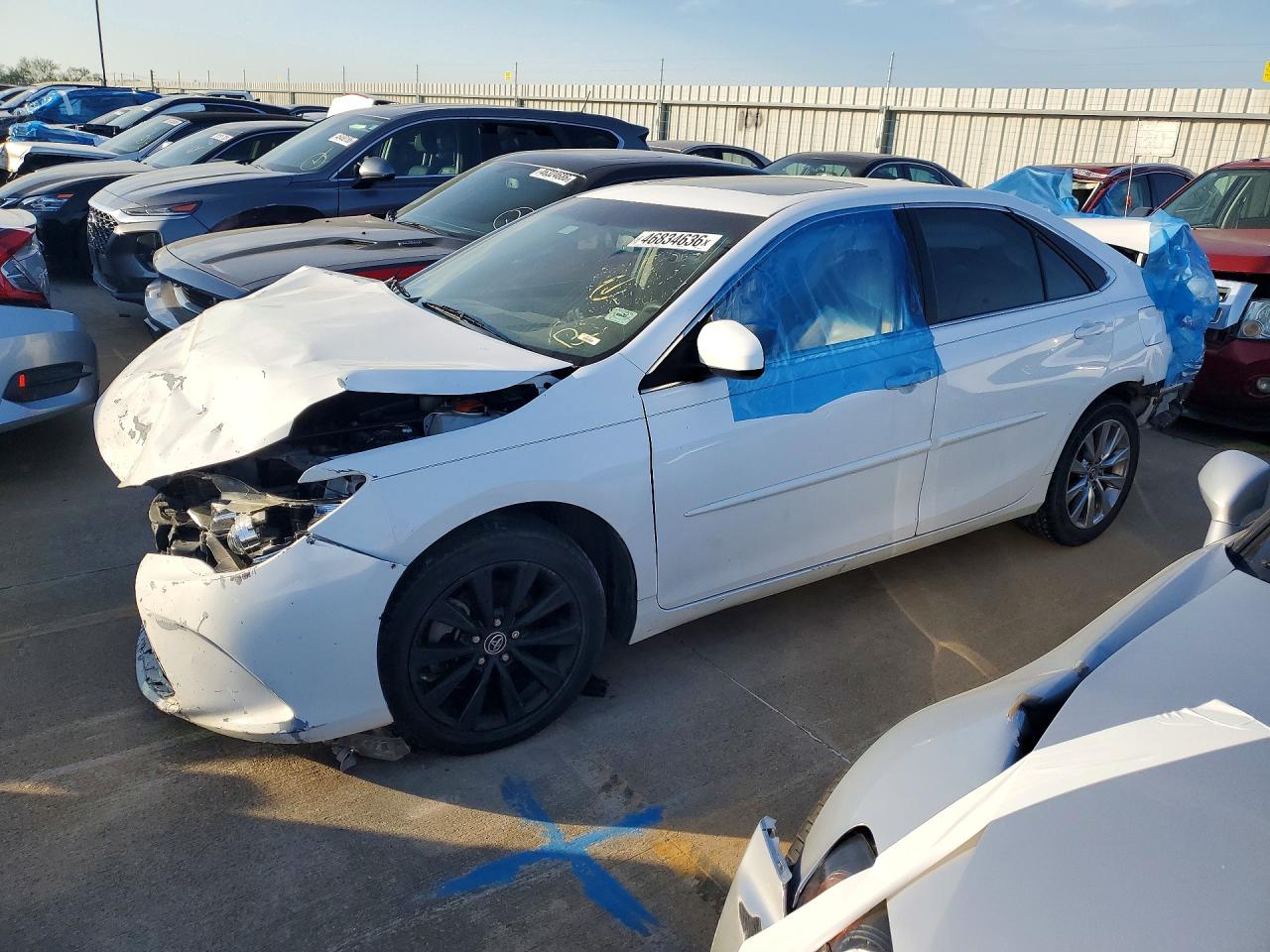 2015 TOYOTA CAMRY