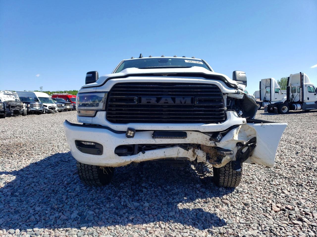 2024 RAM 3500 LARAMIE — снимка 5