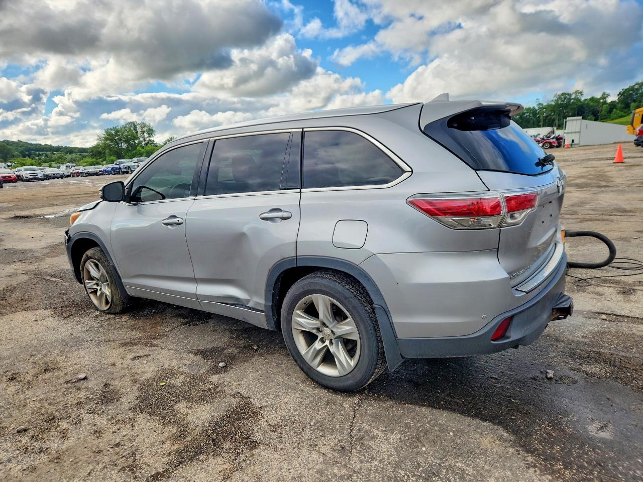 2015 TOYOTA HIGHLANDER LIMITED PLATINUM — снимка 2