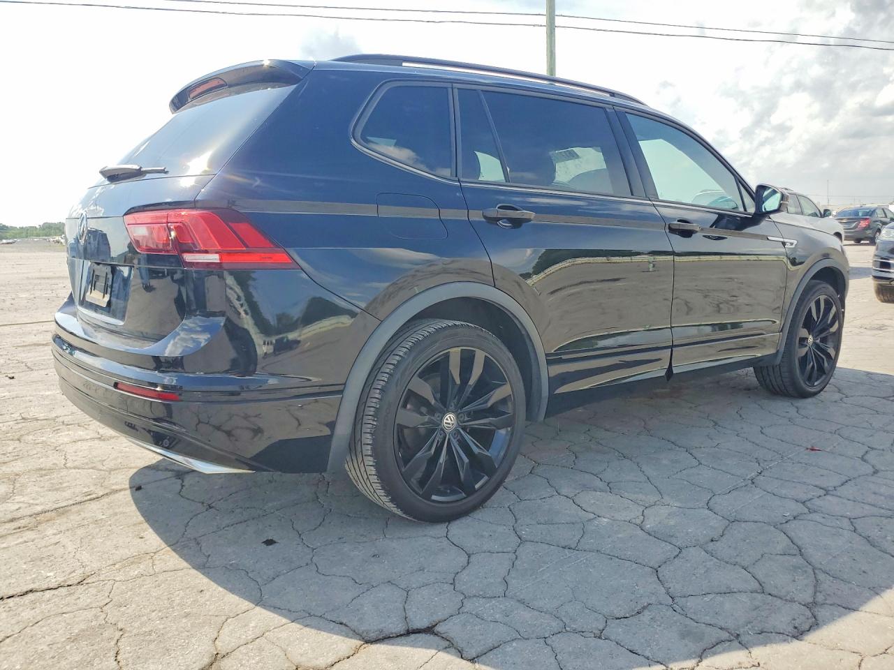 2021 VOLKSWAGEN TIGUAN SE — снимка 3