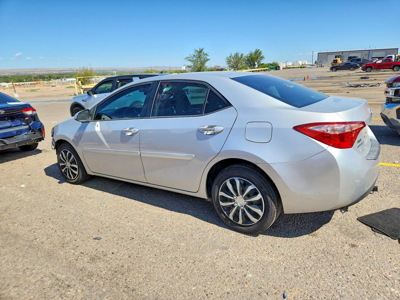 2017 TOYOTA COROLLA LE — снимка 2