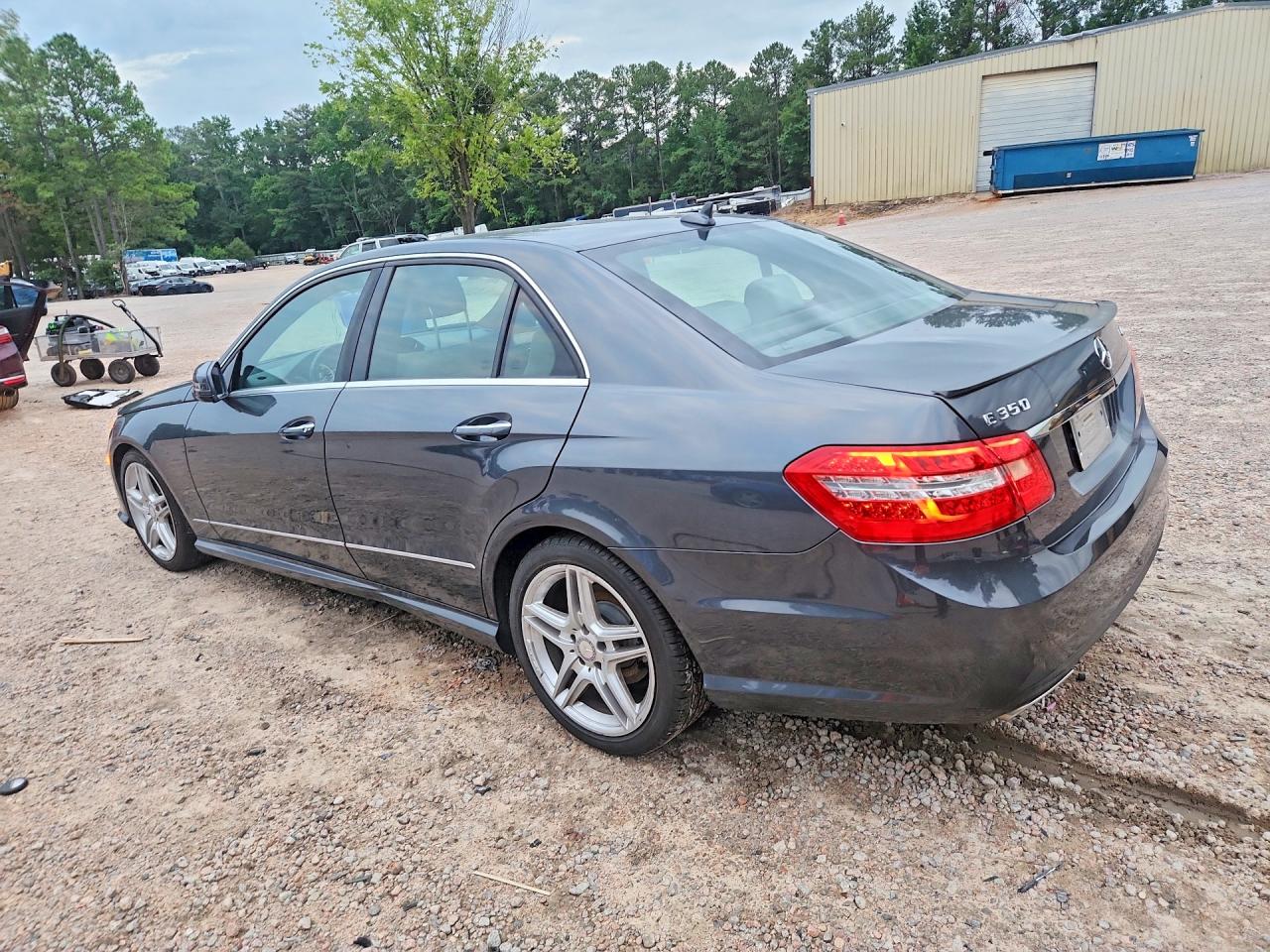 2013 MERCEDES-BENZ E 350 4MATIC — снимка 2