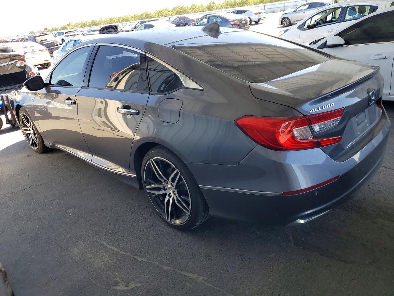 2022 HONDA ACCORD TOURING HYBRID — снимка 2