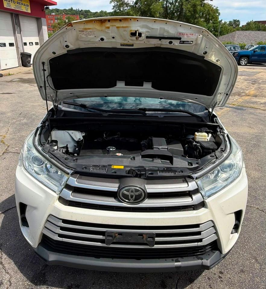 2017 TOYOTA HIGHLANDER LE — снимка 5