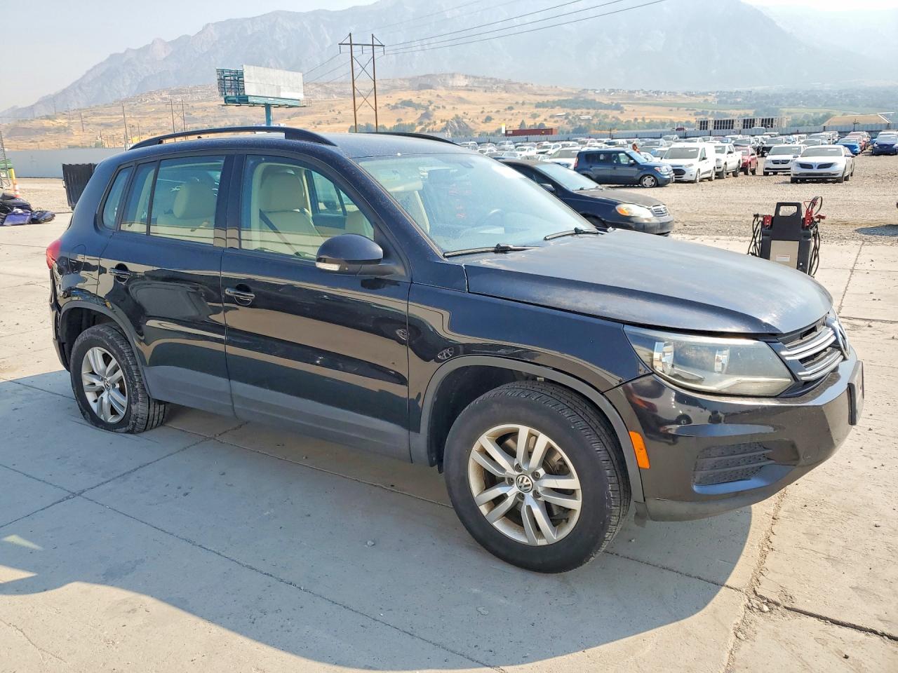 2017 VOLKSWAGEN TIGUAN S — снимка 4