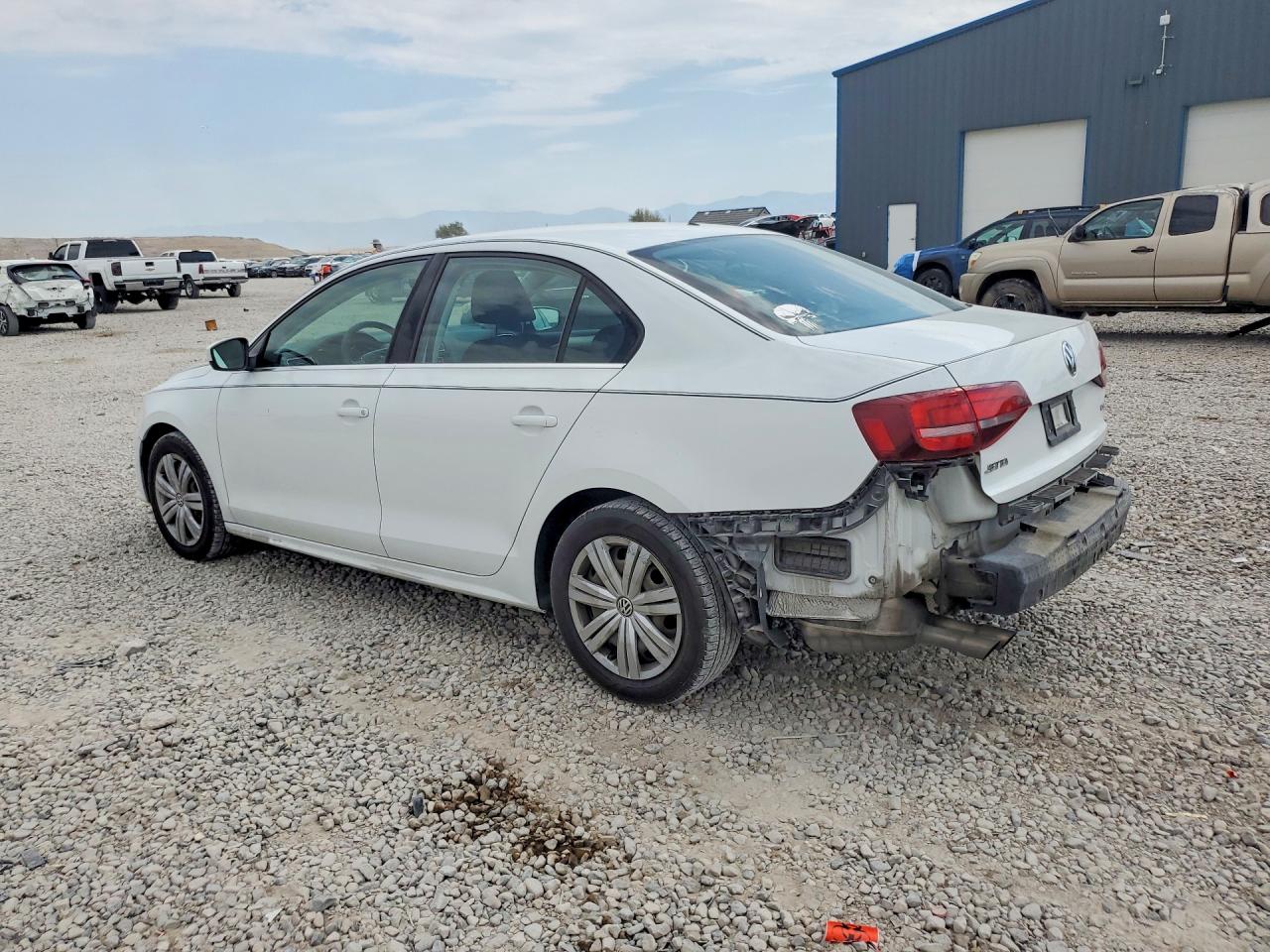 2017 VOLKSWAGEN JETTA S — снимка 2