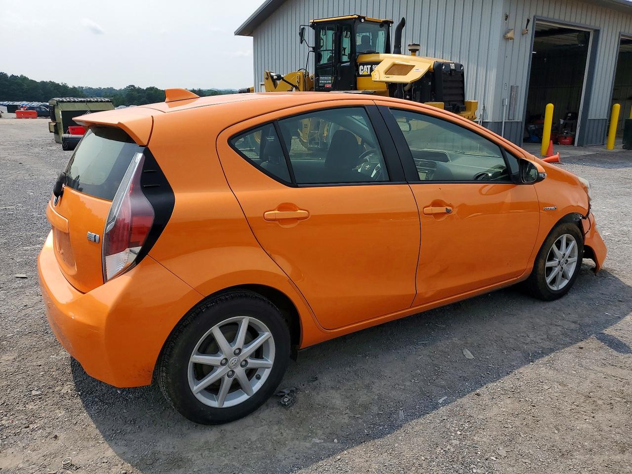 2015 TOYOTA PRIUS C THREE — снимка 3