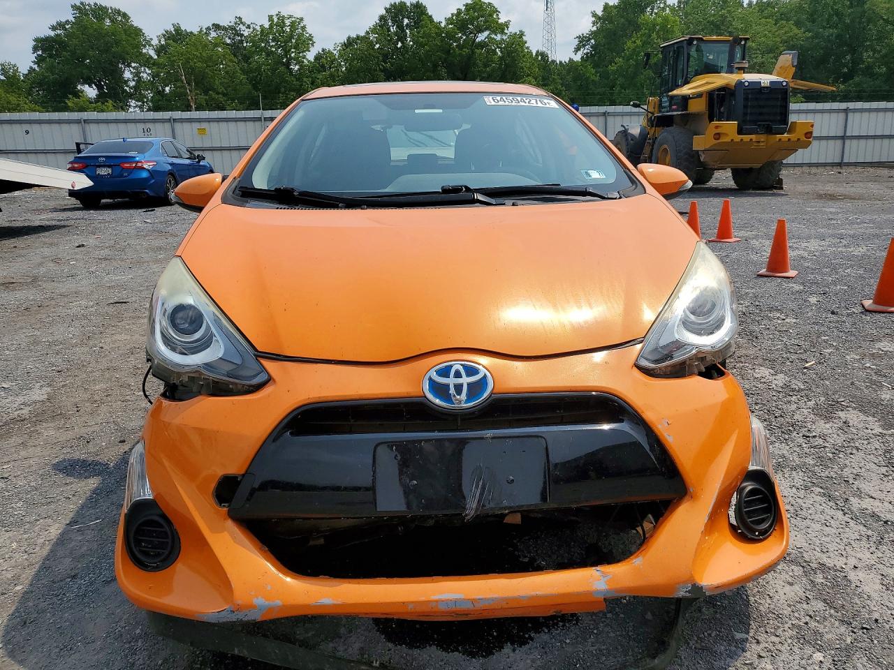 2015 TOYOTA PRIUS C THREE — снимка 5