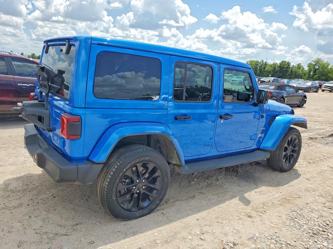 2023 JEEP WRANGLER SAHARA 4XE — снимка 3
