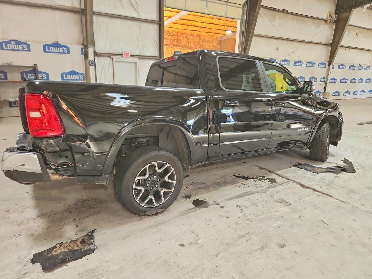 2026 RAM 1500 LARAMIE — снимка 3