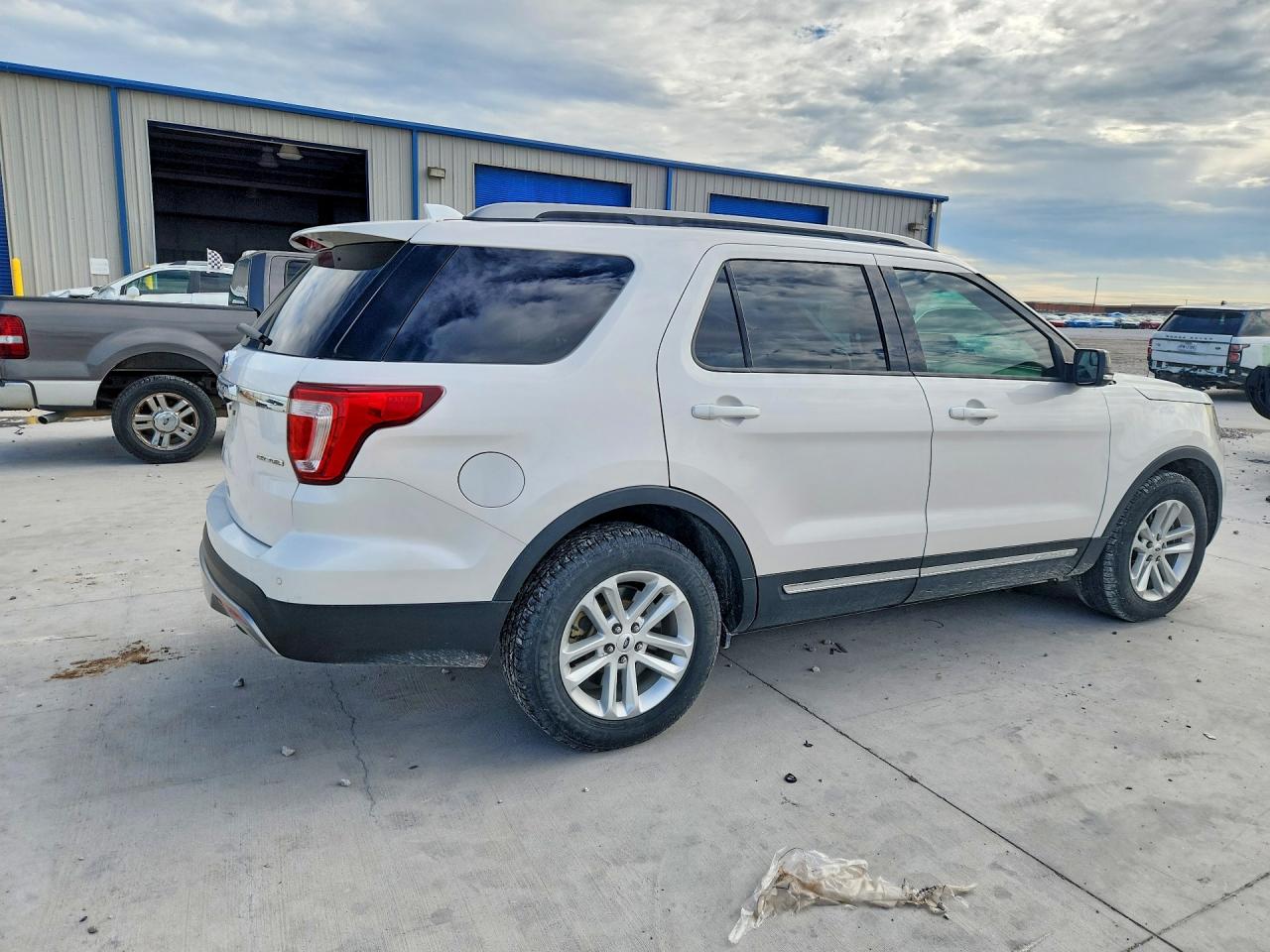 2016 FORD EXPLORER XLT — снимка 3