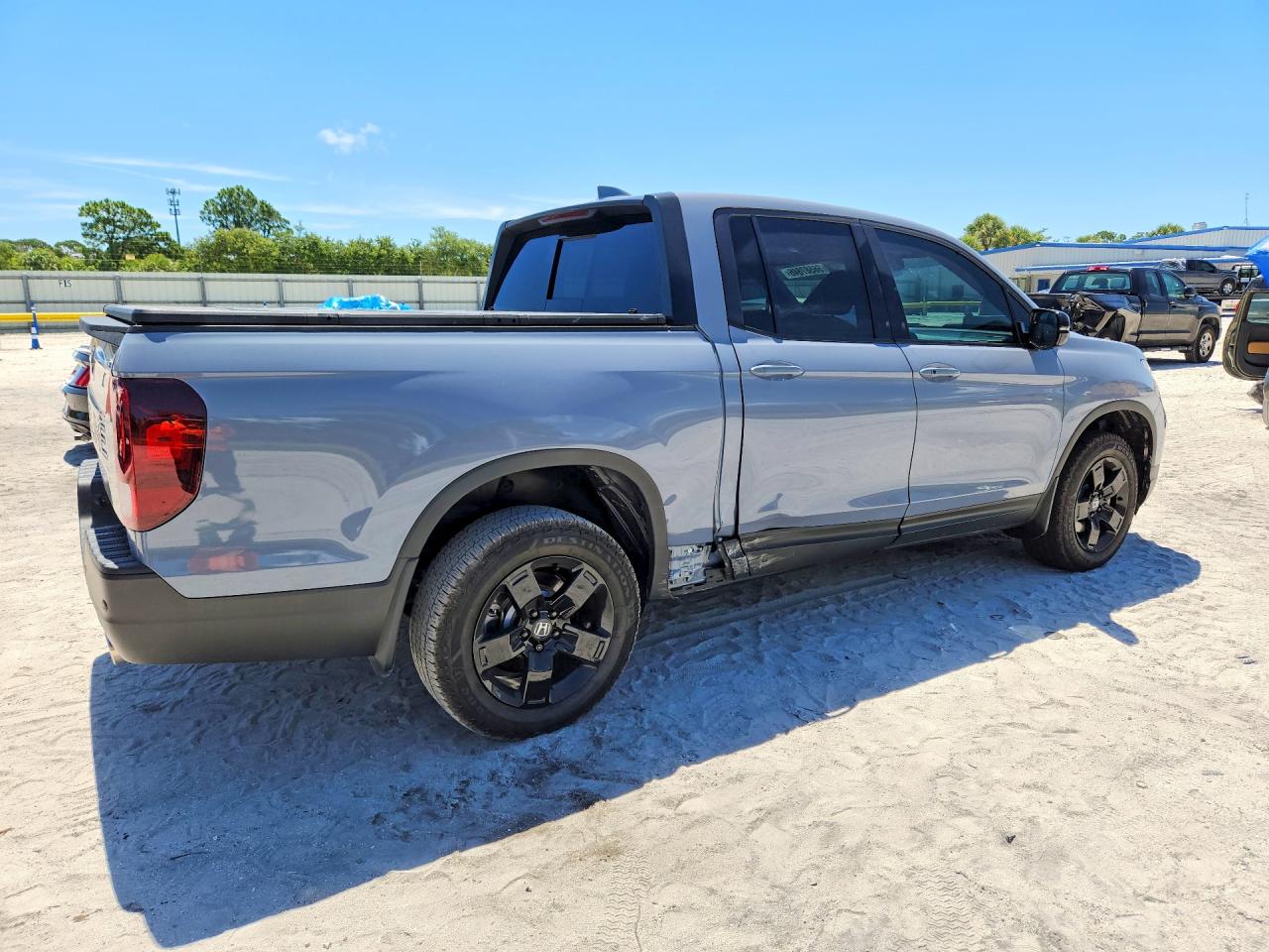 2025 HONDA RIDGELINE BLACK EDITION — снимка 3