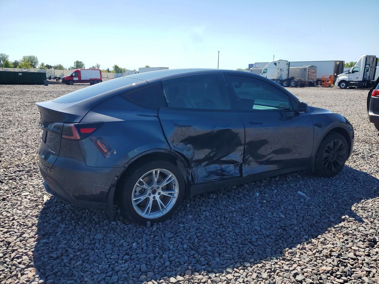 2024 TESLA MODEL Y — снимка 3