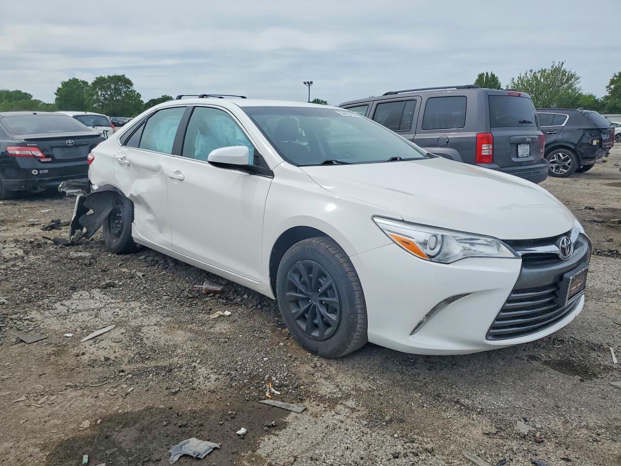 2016 TOYOTA CAMRY LE — снимка 4