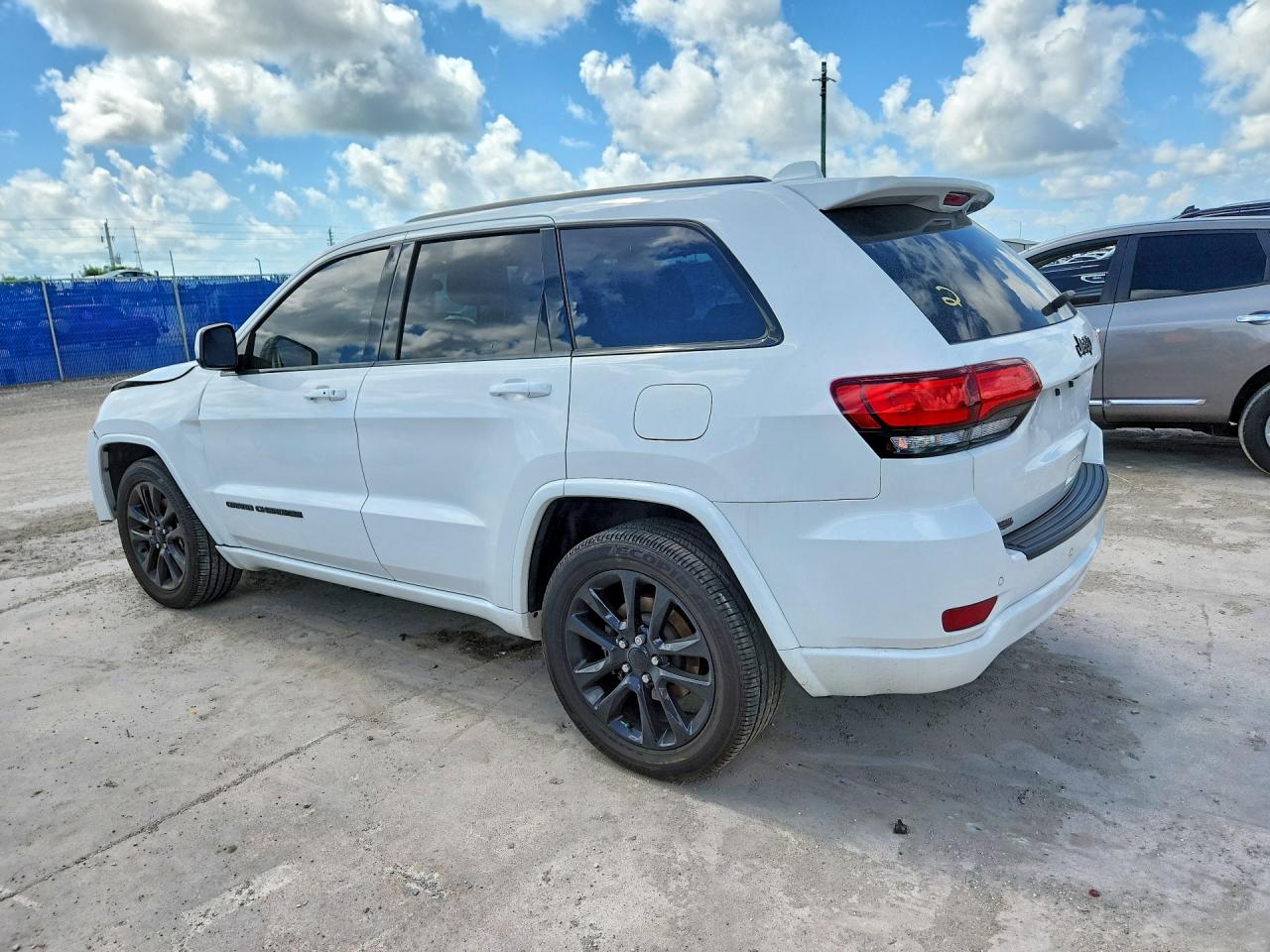 2021 JEEP GRAND CHEROKEE LAREDO — снимка 2
