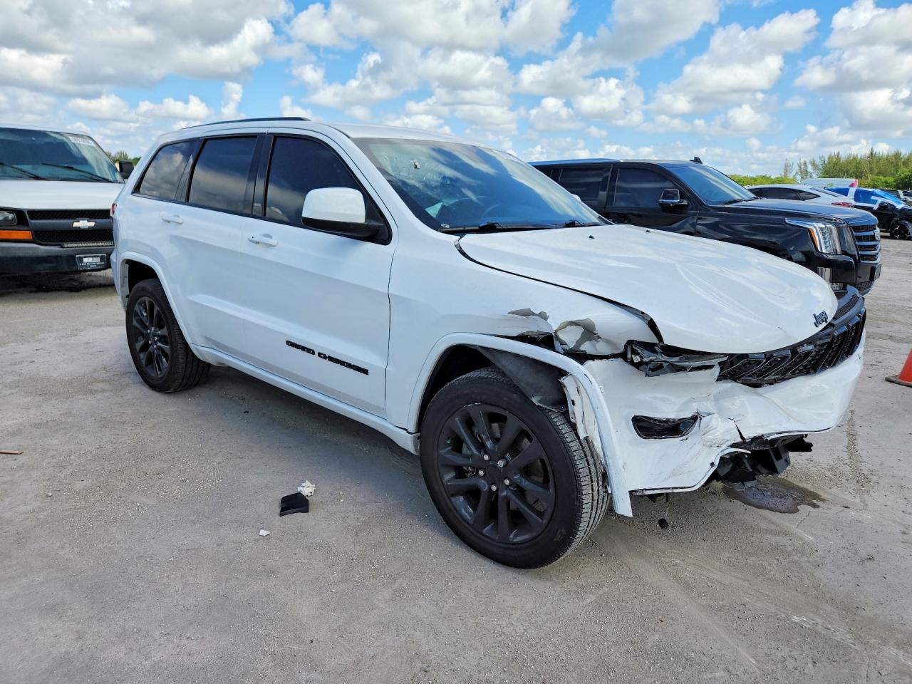 2021 JEEP GRAND CHEROKEE LAREDO — снимка 3