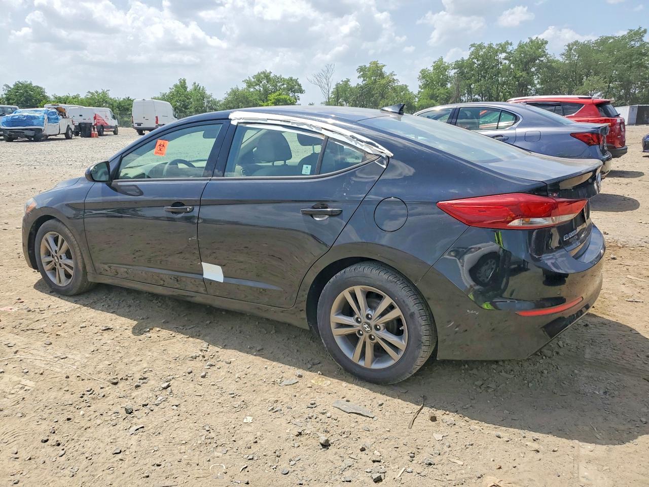 2017 HYUNDAI ELANTRA SE — снимка 2
