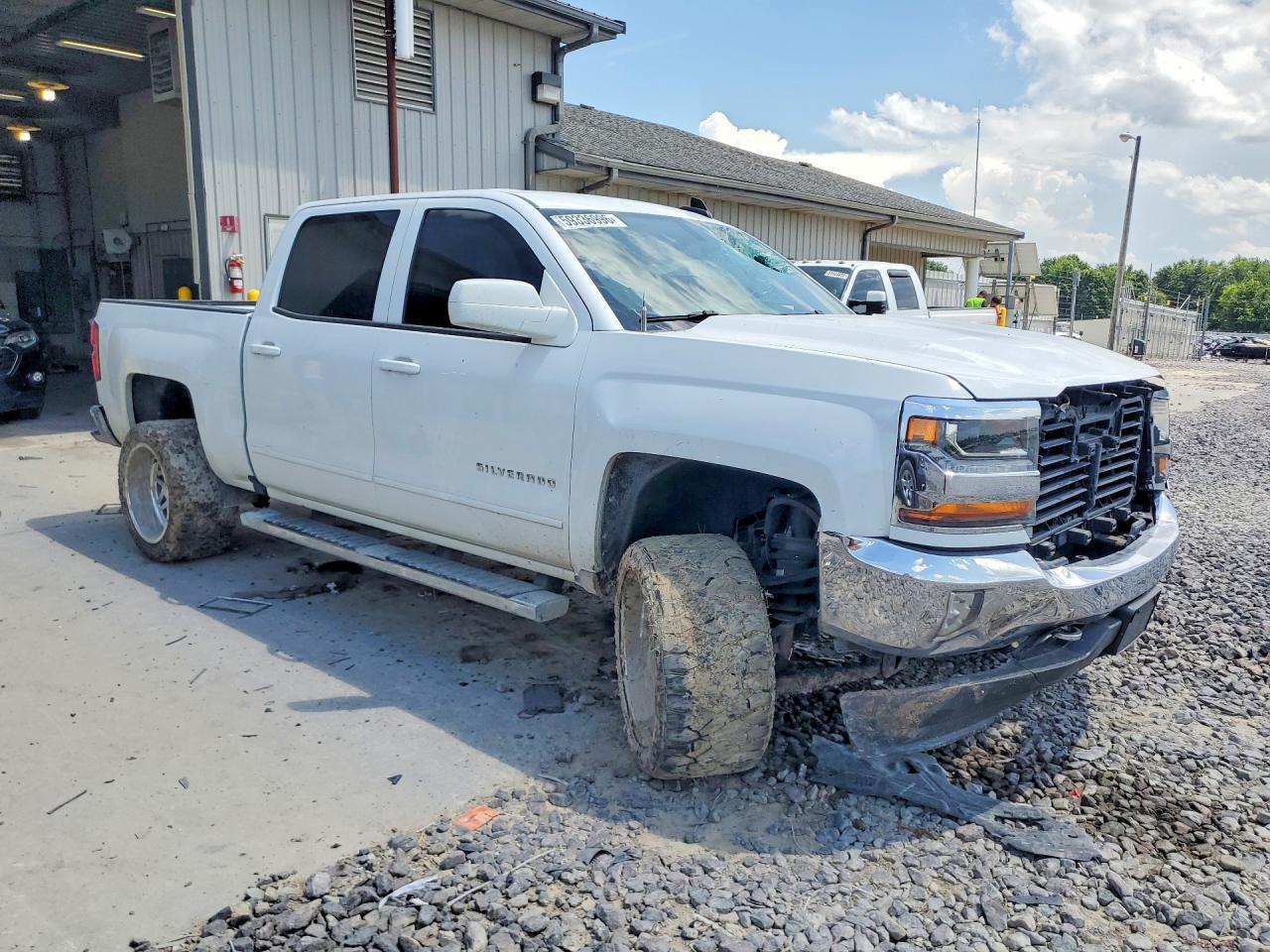 2017 CHEVROLET SILVERADO K1500 LT — снимка 4