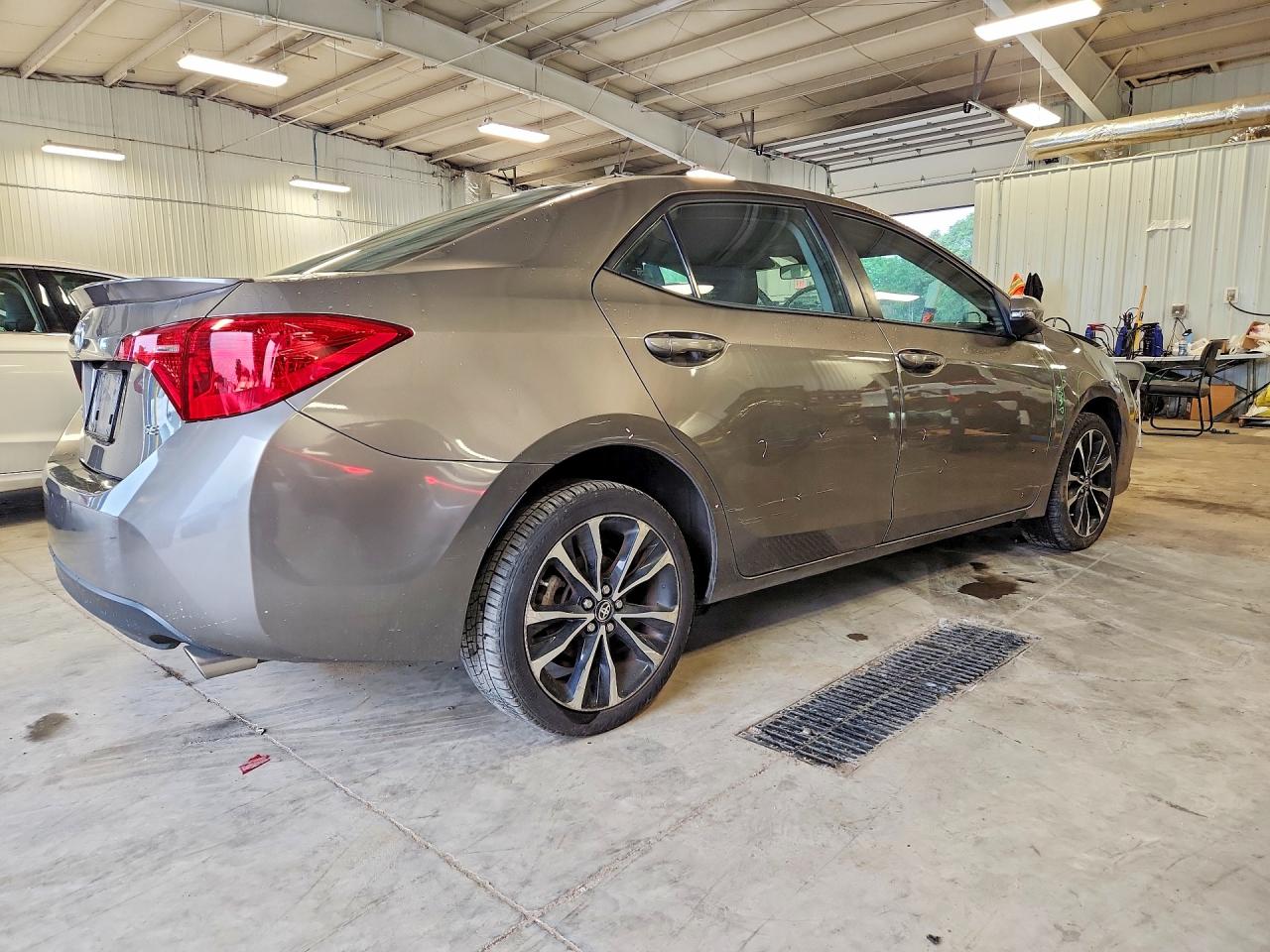 2017 TOYOTA COROLLA SE — снимка 3
