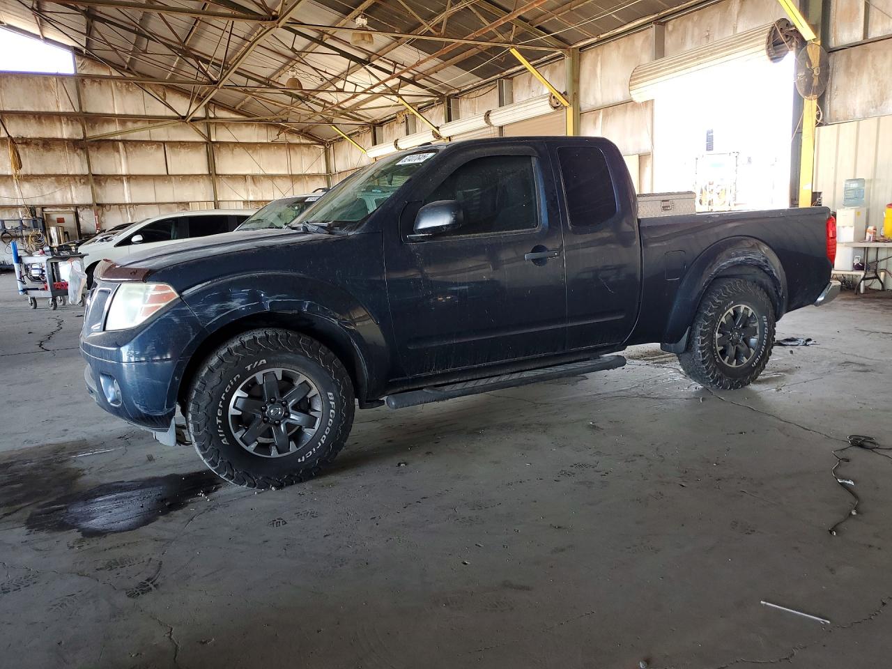2015 NISSAN FRONTIER SV V6