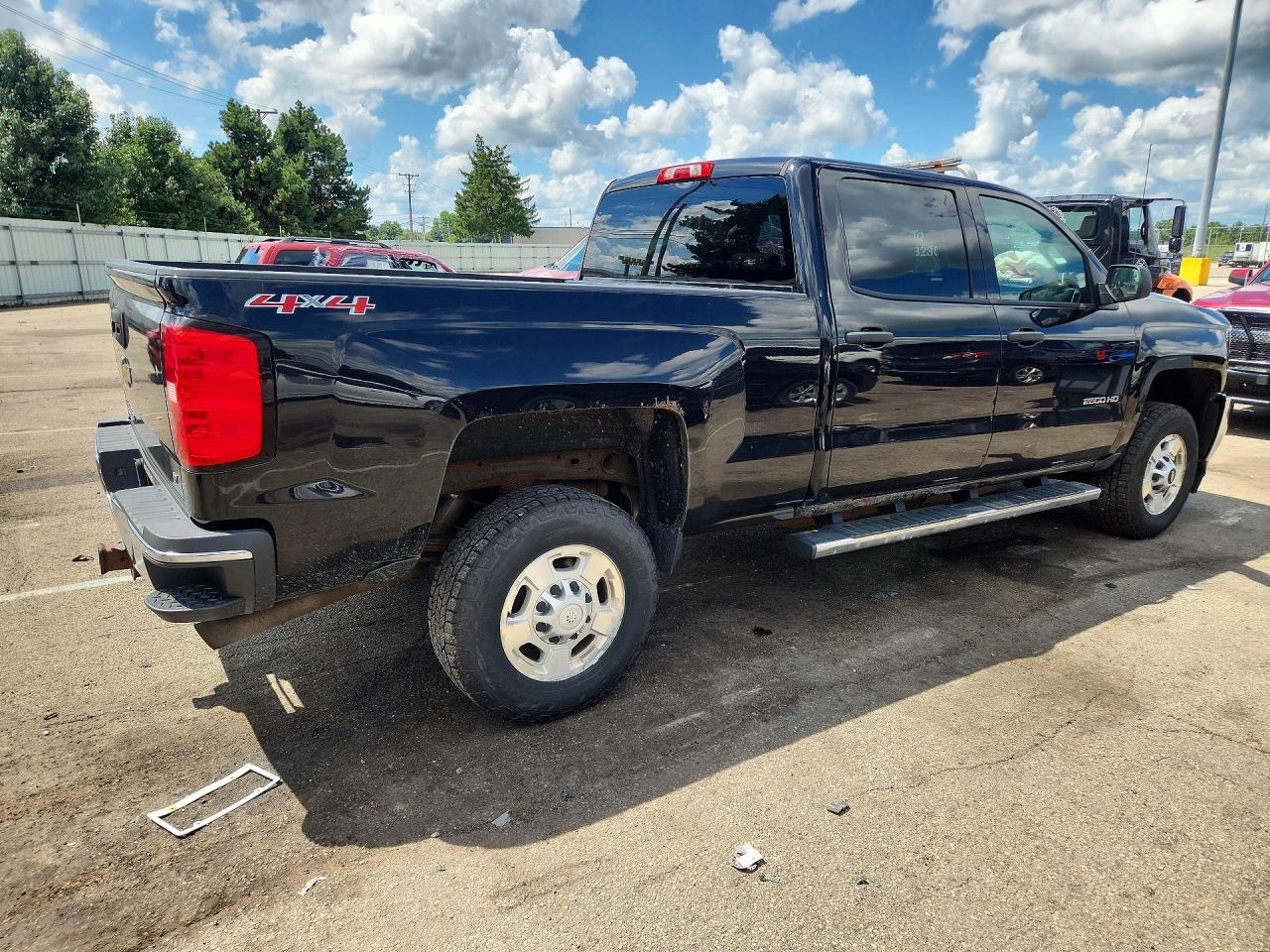2015 CHEVROLET SILVERADO K2500 HEAVY DUTY LT — снимка 3