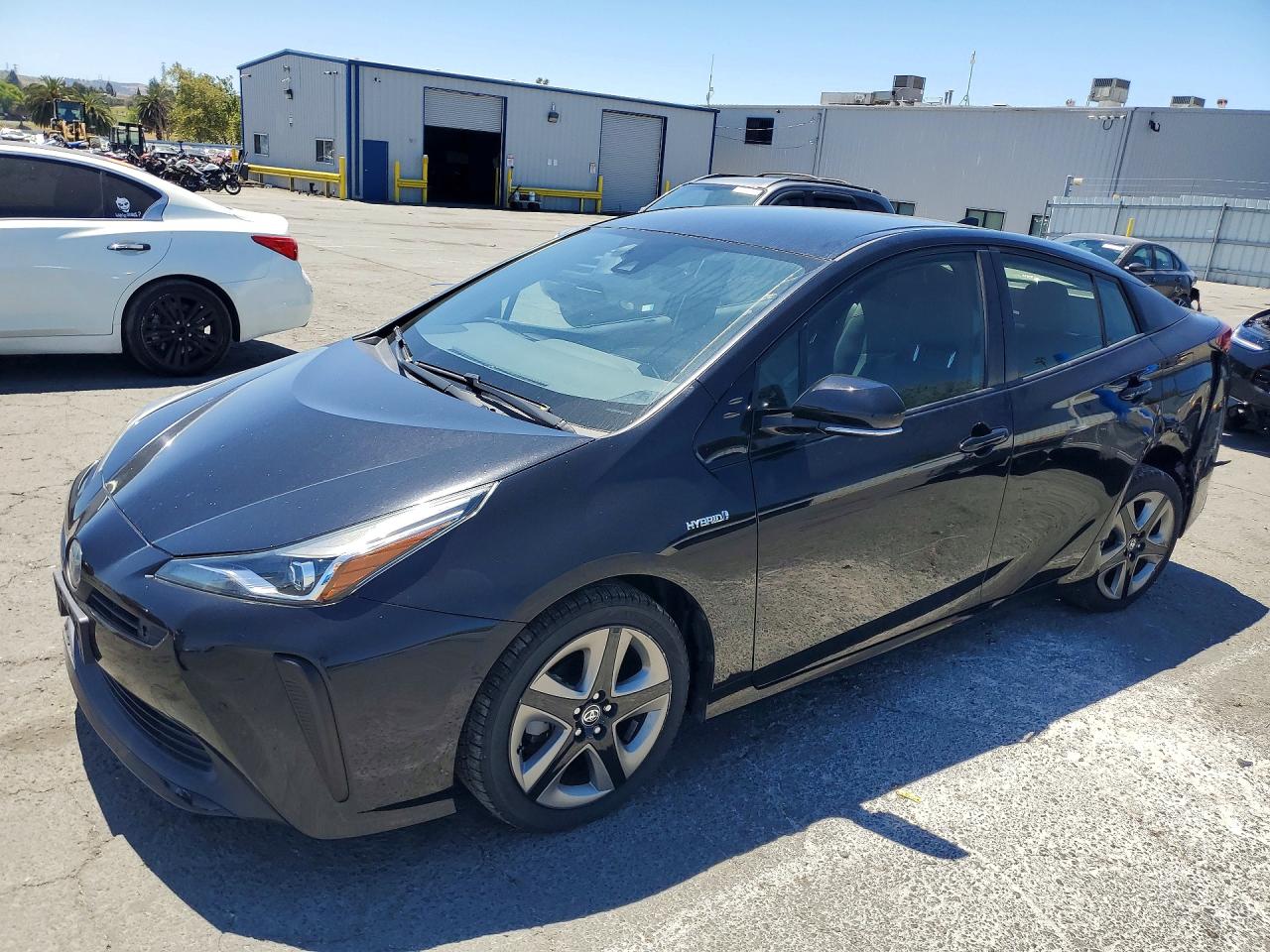 2019 TOYOTA PRIUS XLE