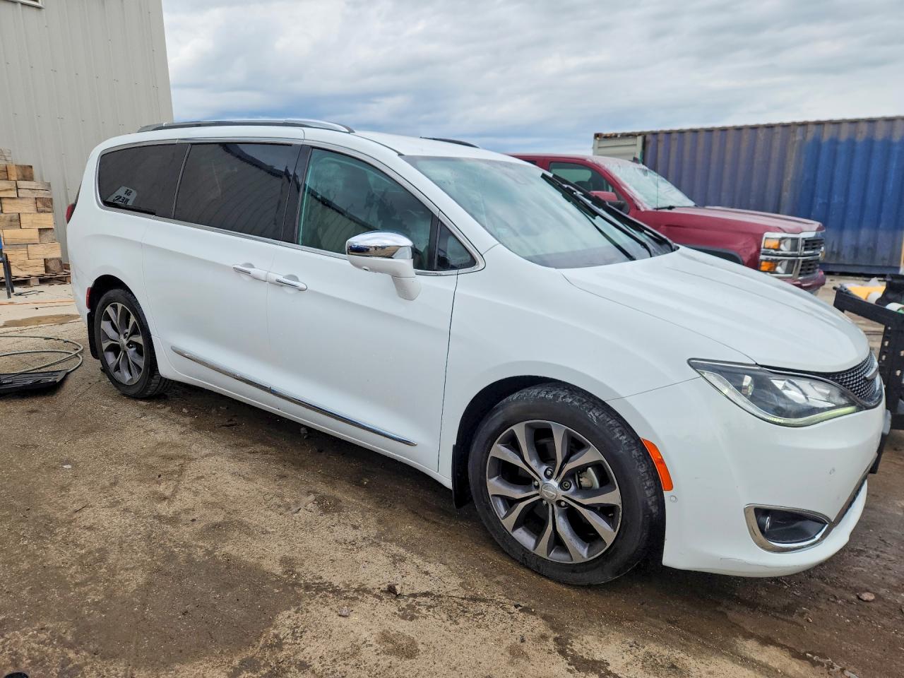 2017 CHRYSLER PACIFICA LIMITED — снимка 4