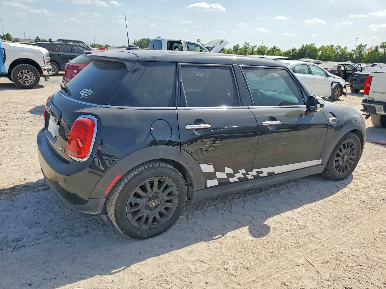 2017 MINI COOPER — снимка 3