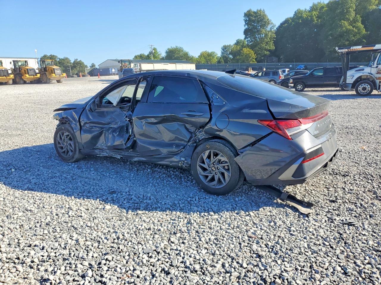 2024 HYUNDAI ELANTRA SEL — снимка 2