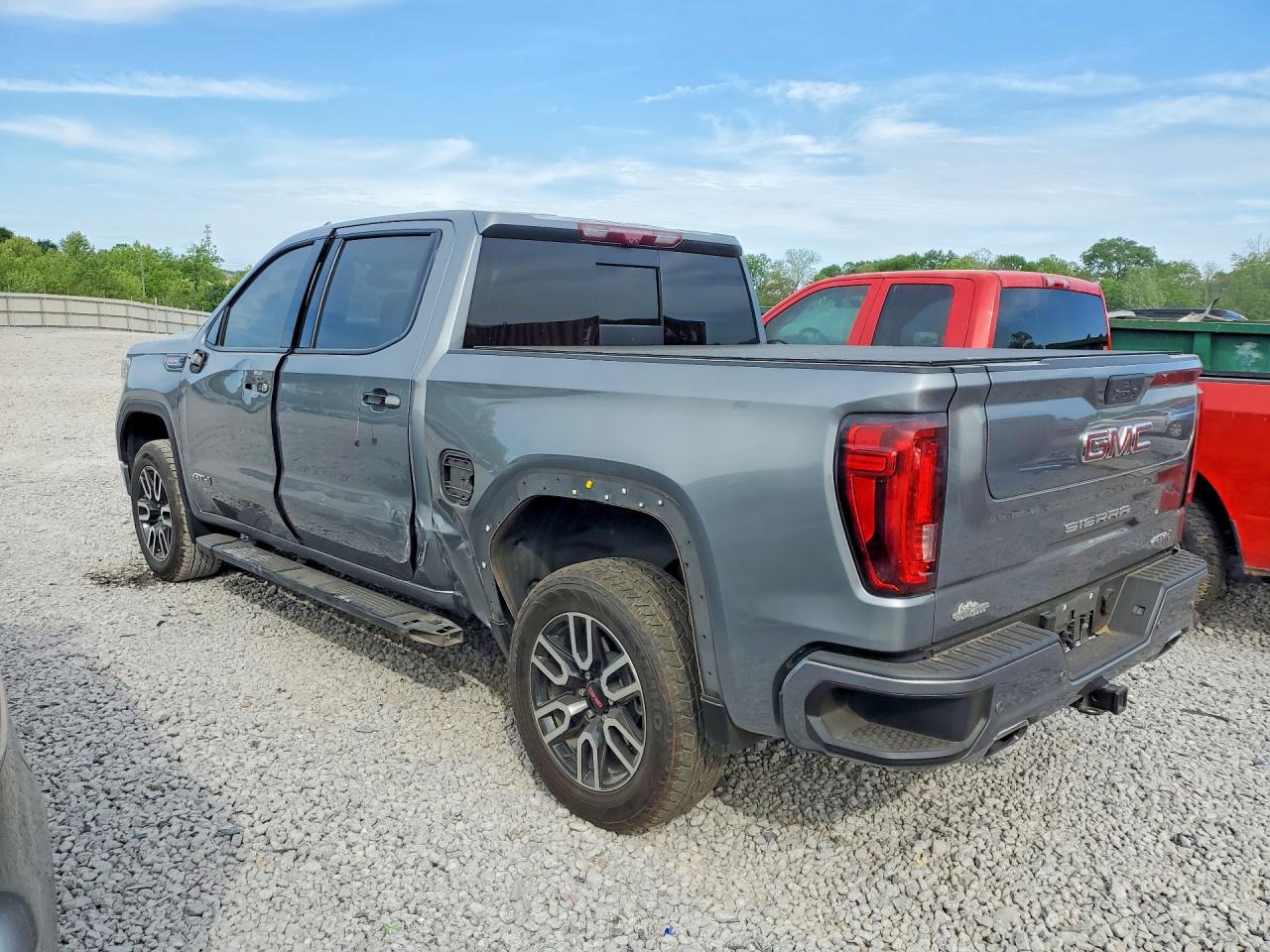 2020 GMC SIERRA K1500 AT4 — снимка 2