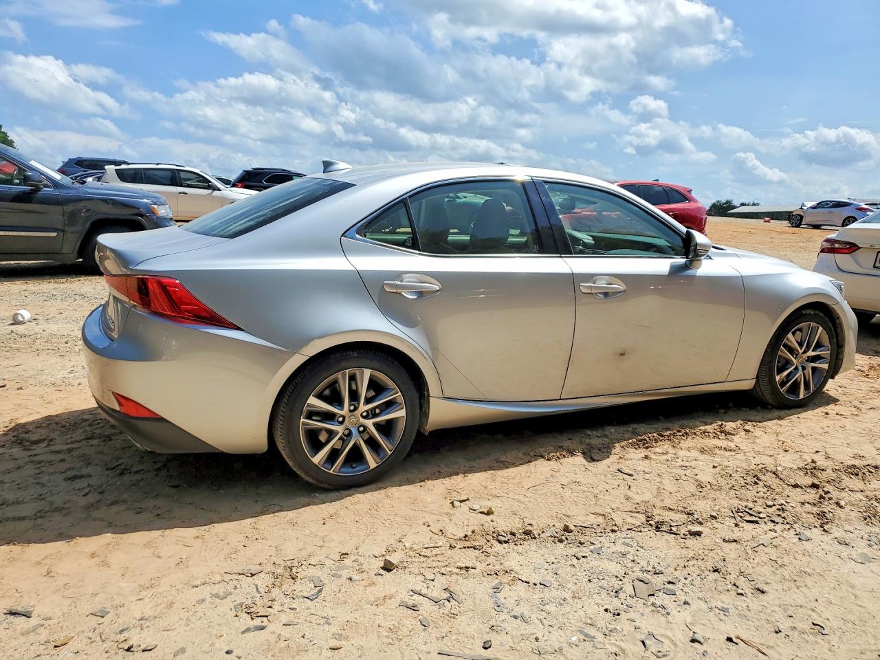 2018 LEXUS IS 300 — снимка 3