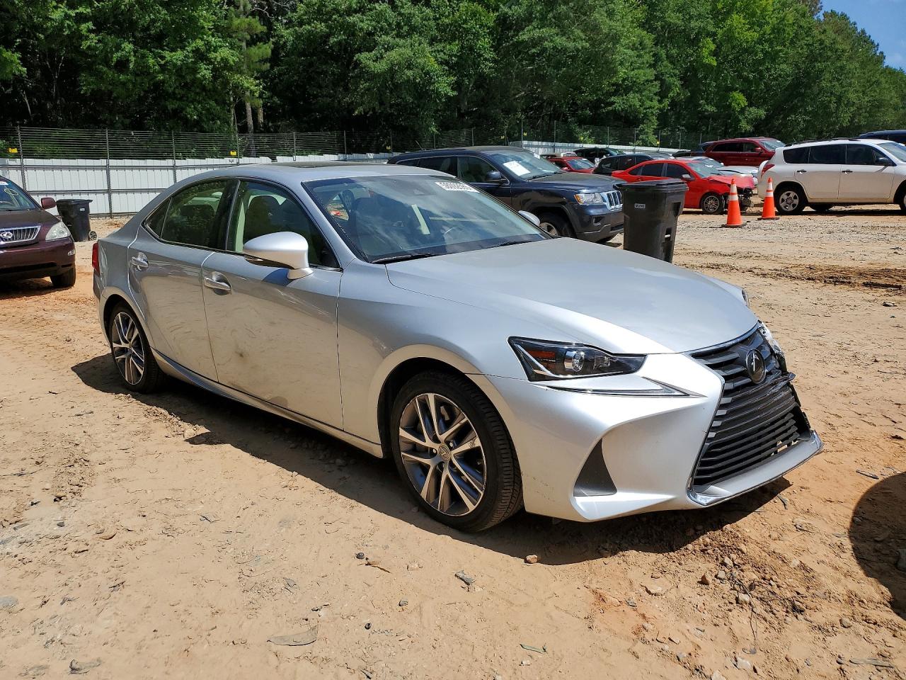 2018 LEXUS IS 300 — снимка 4