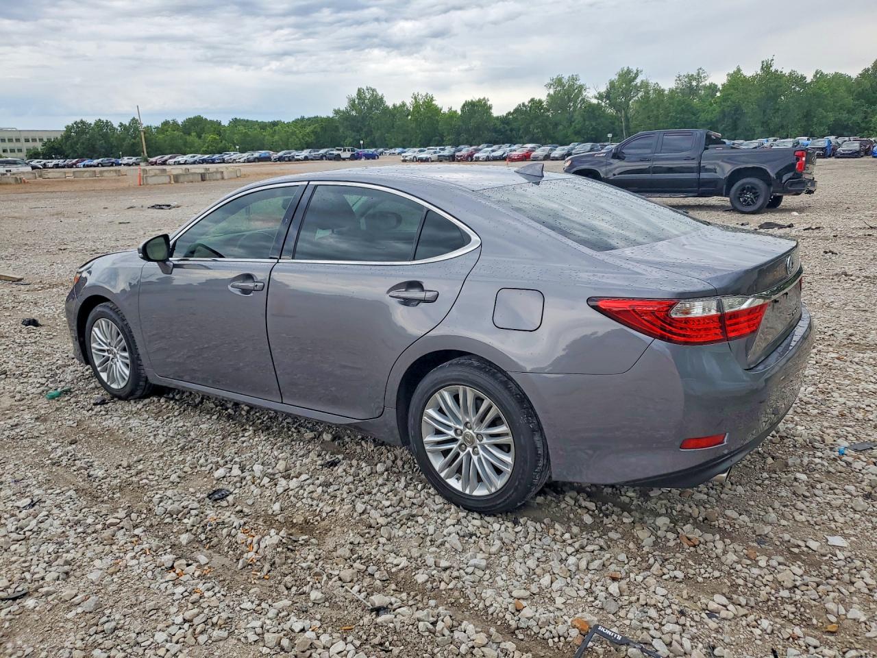 2015 LEXUS ES 350 — снимка 2