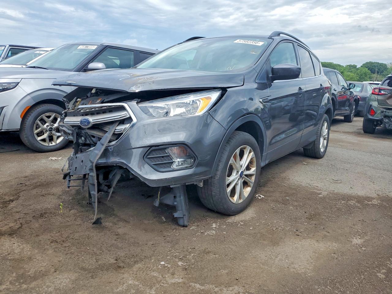 2018 FORD ESCAPE SE