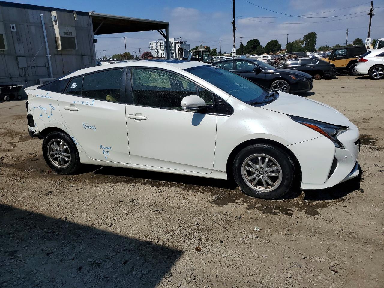2017 TOYOTA PRIUS THREE — снимка 4