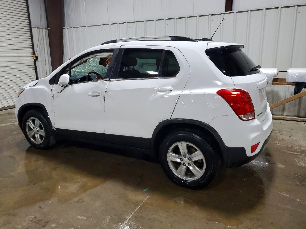2020 CHEVROLET TRAX 1LT — снимка 2