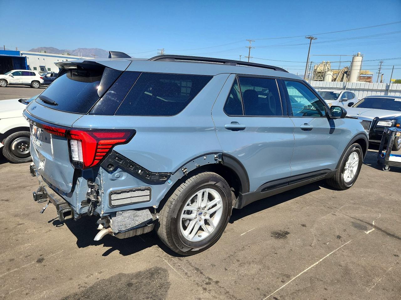 2026 FORD EXPLORER ACTIVE — снимка 3