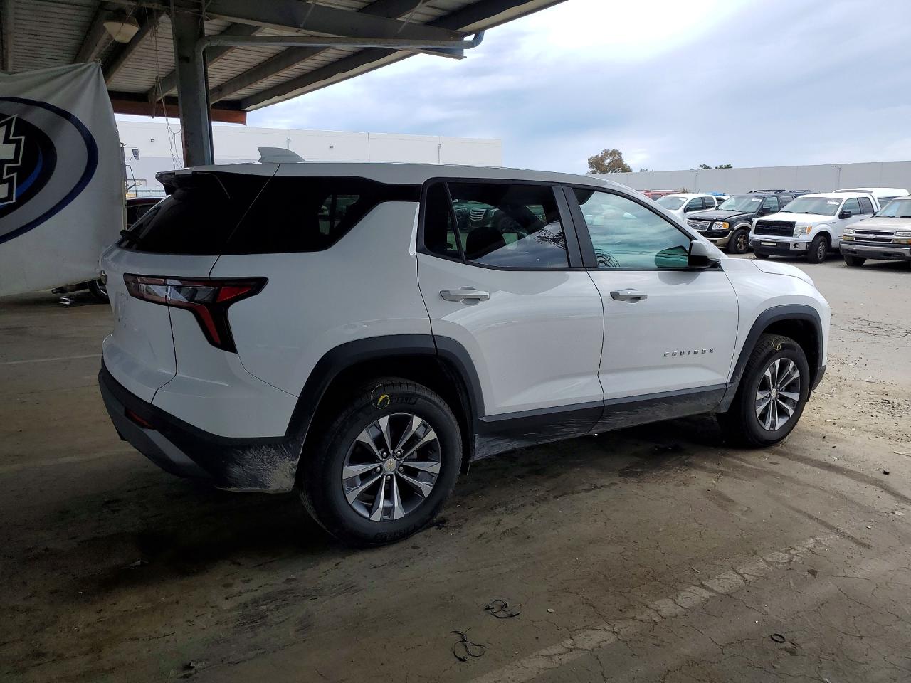 2026 CHEVROLET EQUINOX LT — снимка 3