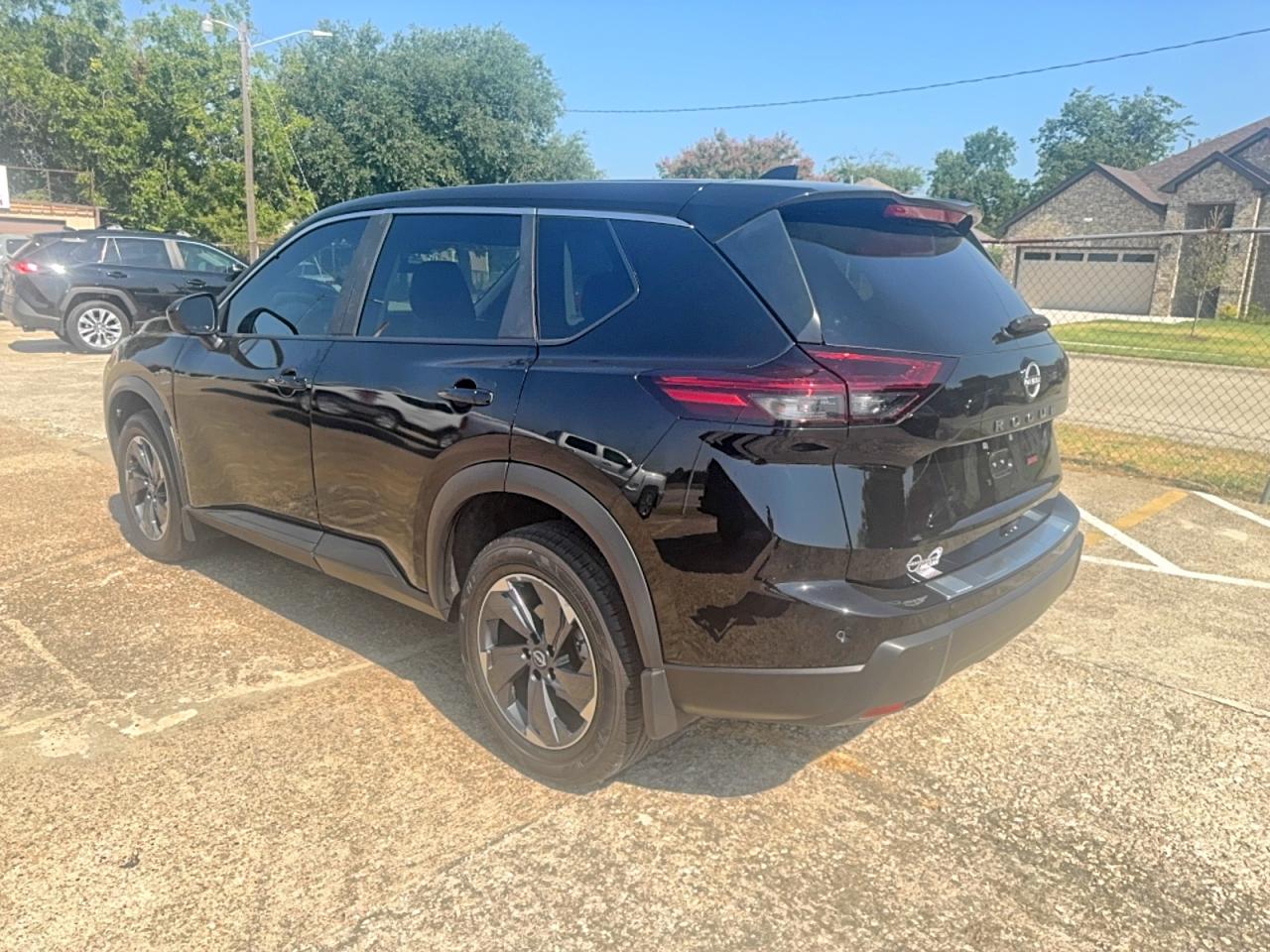 2026 NISSAN ROGUE SV — снимка 3