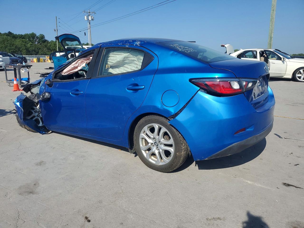 2017 TOYOTA YARIS IA BASE — снимка 2