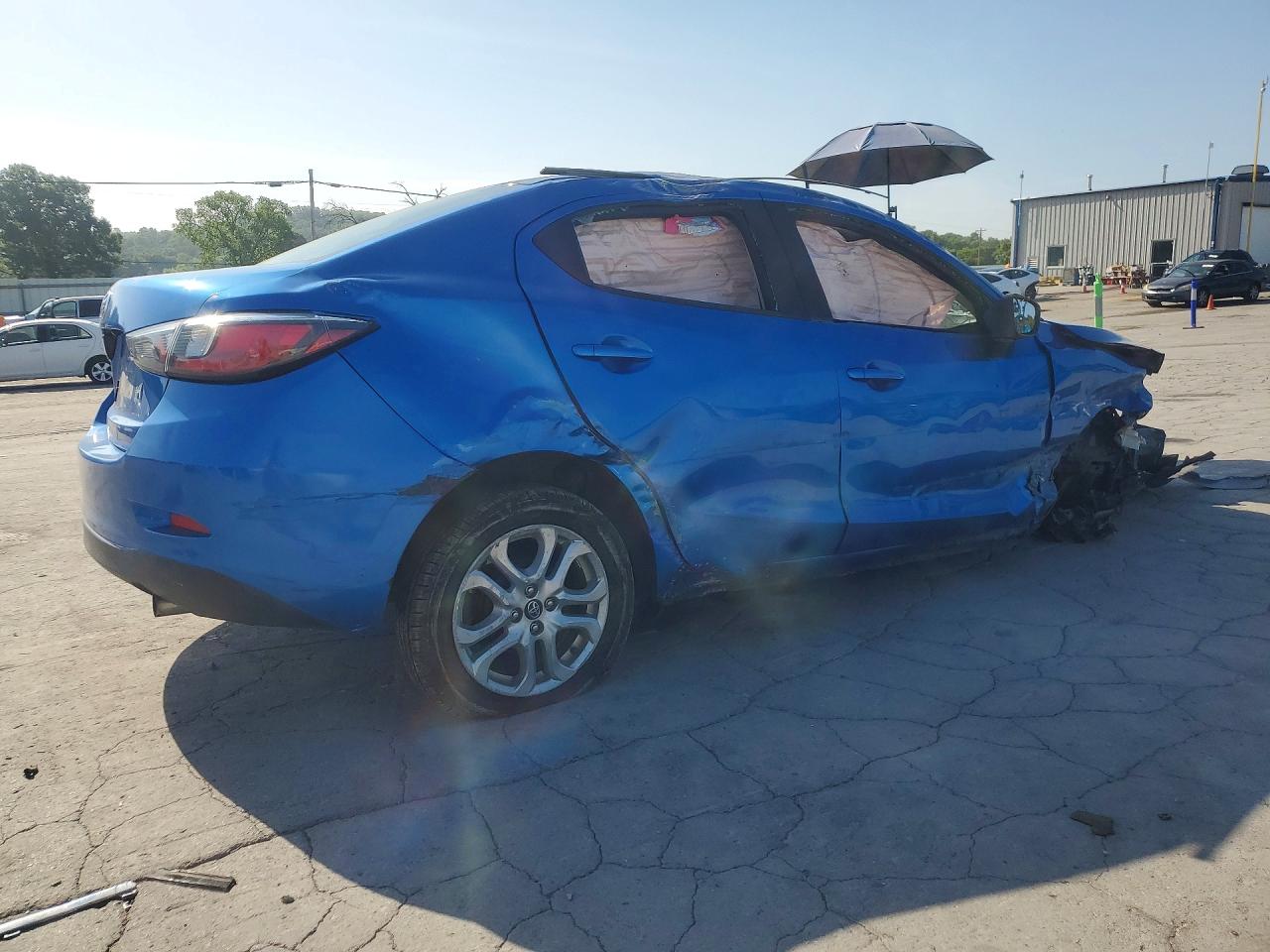 2017 TOYOTA YARIS IA BASE — снимка 3